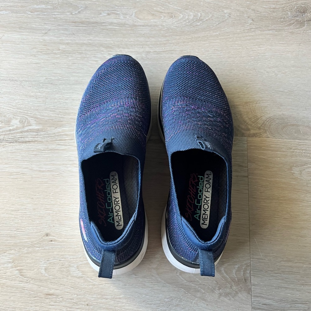 Skechers Air Cooled Memory Foam Slip On Sneaker Blue Women’s Size 7.5 LIKE NEW